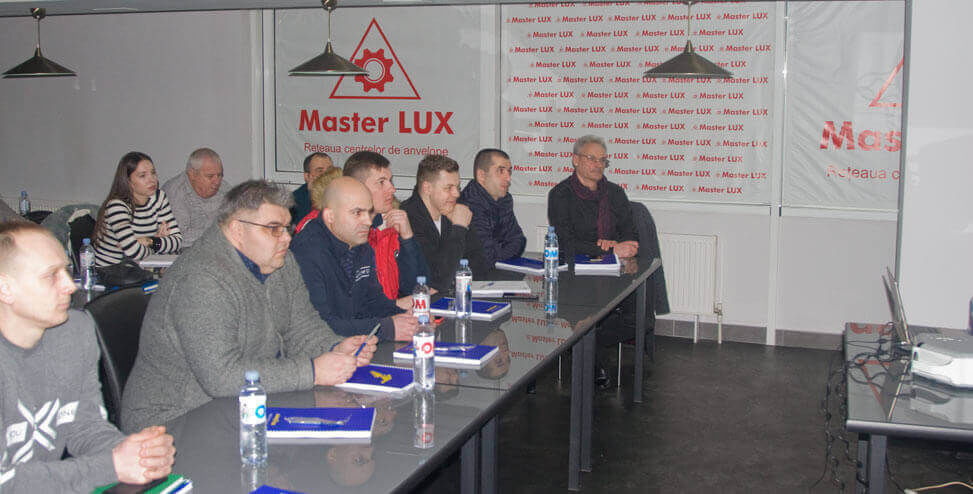 Managerii Master Lux s-au familiarizat cu avantajele celei mai noi tehnologii Goodyear
